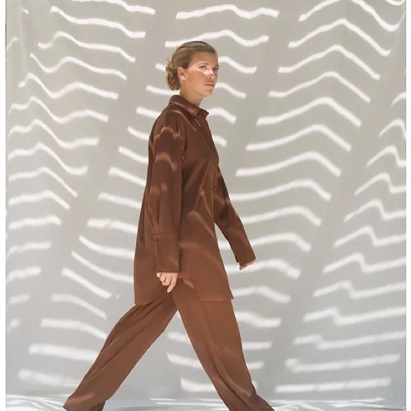 Sofia Richie x bar III Satin Long Satin Belted Shirt - NWT - XL - Picture 2 of 3